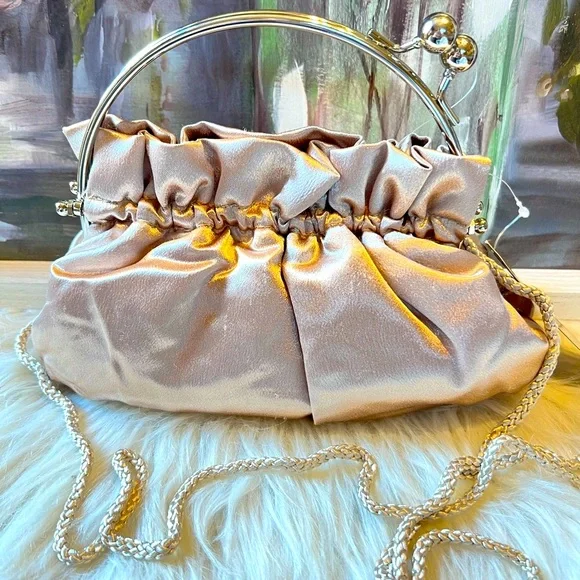 La Regale “Satin” Evening Bag - Picture 7 of 9